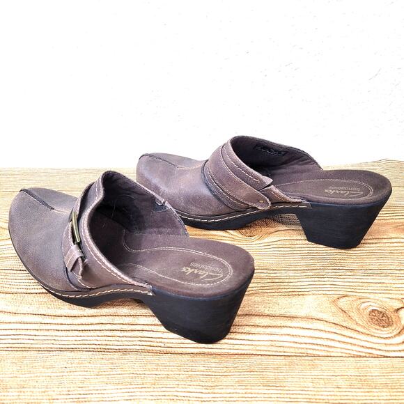 Clarks Bendables Leather Clogs Womens Shoes SZ 12 Brown Mules Buckles Split - Picture 4 of 11